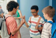 Простая игра с непростой стороны: какая стратегия лучше всего подходит для «камень, ножницы, бумага»