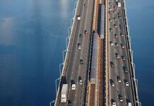 «Не выдерживает нагрузки». В Киеве анонсировали капремонт с усилением Южного моста