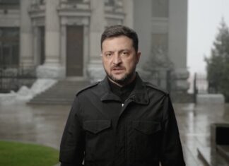 Зеленский обратился к народу Украины: Мы можем оказаться перед сложным выбором