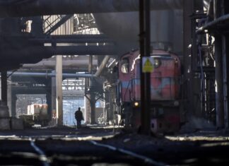 Атака РФ по энергосистеме привела к остановке Запорожстали