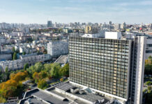 Суд разрешил банку Тигипко продать за долги киевскую гостиницу «Русь»