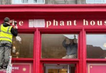 Кафе, где Роулинг писала книги о Гарри Поттере, открылось спустя четыре года после пожара – фото