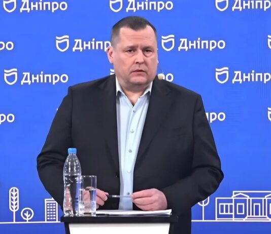 «Заказывают курьерскую доставку»: Филатов обвинил уклонистов в мусорном кризисе Днепра (видео)