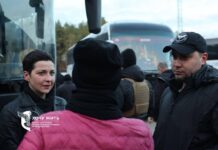 Буданов встречал лично: в Украину приехали более 100 политзаключенных, помилованных Лукашенко