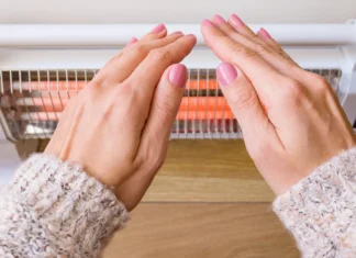 Хто працює над питанням видачі обігрівачів херсонцям та як дізнатися, чи можна їх отримати