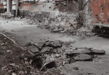 Восьмеро поранених, зокрема двоє дітей. У прокуратурі повідомили про наслідки російських обстрілів