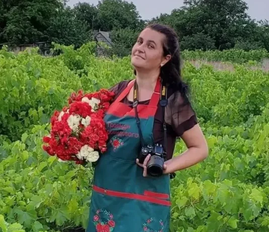 Дарувала квіти після звільнення Херсонщини. Під Одесою у новому будинку загинула сім’я