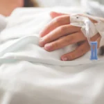 У Херсоні до лікарні доставили дитину з мінно-вибуховою травмою