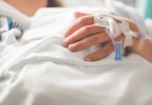 У Херсоні до лікарні доставили дитину з мінно-вибуховою травмою