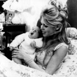 Лучше бы родила собаку: что Бриджит Бардо говорила о своем единственном сыне