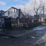 Війська РФ обстріляли Корабельний район Херсона, є поранені. ВІДЕО