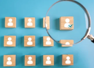 Понад 16 тисяч переселенців знайшли роботу завдяки програмам компенсацій уряду