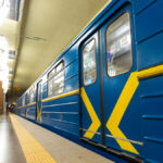 После обстрела Киева закрыты станции метро на «красной» линии, поезда курсируют с изменениями