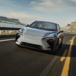 Lexus ожидает рекордные продажи в США несмотря на тарифы Трампа: покупатели ждут месяцами