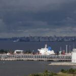 Удар по казне Путина. Экспортные цены на нефть Urals упали ниже всего со вторжения РФ в Украину