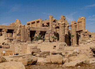 Оно все-таки существовало: археологи нашли священное озеро Карнака