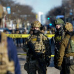 Очередная жертва рейдов ICE: в США силовики из иммиграционной службы застрелили мужчину