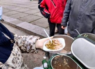 Блэкаут в Киеве: в столице развернули 41 мобильную кухню, подробности