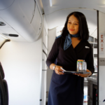 «Драгоценный» пассажир: стюардесса рассказала, что значат секретные коды