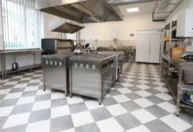 У Херсонській області 18 лікарень готують їжу для пацієнтів самостійно, — ХОВА