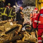 Удар РФ по жилому дому в Харькове: спасатели деблокировали тела женщины и ребенка