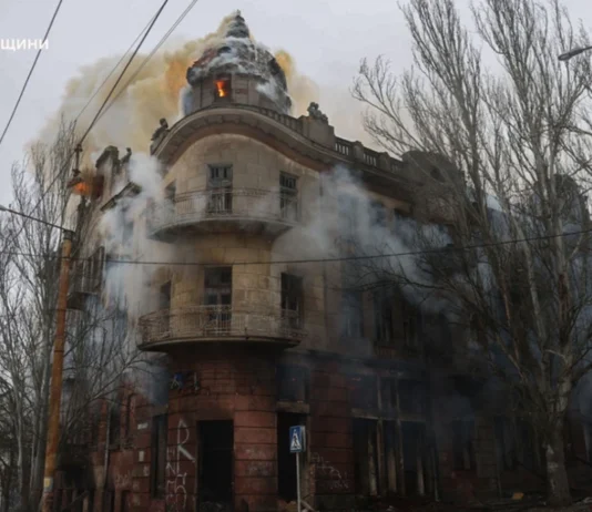Військові РФ серйозно пошкодили «одну з найкрасивіших» будівель Херсона