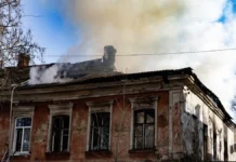 Який вигляд має центр Херсона після російських обстрілів. ФОТО