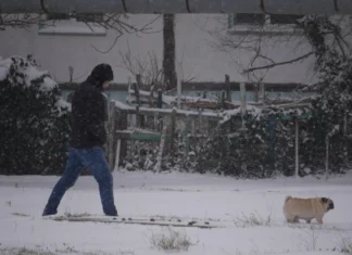 У Херсоні ліквідовують наслідки негоди. ВІДЕО
