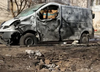 Який вигляд має Корабельний район Херсона після російських обстрілів. ВІДЕО