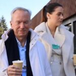 Младше на 43 года: бывший глава Google встречается с девушкой, которая годится ему во внучки