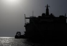 Украина ввела новые санкции: 225 капитанов теневого флота, 44 российские компании