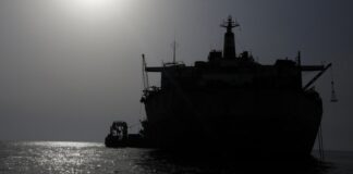 Украина ввела новые санкции: 225 капитанов теневого флота, 44 российские компании