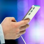 Импорт телефонов в Украину вырос почти на половину в январе. 58% ввезли из Китая