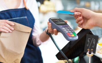 Кабмин изменил ставку Национального кешбэка: вместо 10% будет 5% и 15%