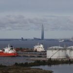 Беспокойство из-за санкций. Танкеры с нефтью РФ все чаще указывают назначение в Сингапуре