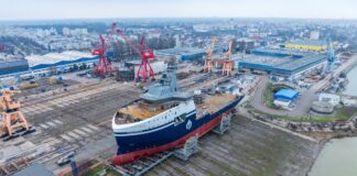 В Румынии спустили на воду специализированное судно для строительства морских ВЭС – фото, видео