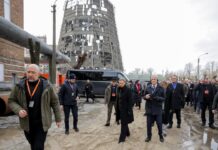 Лидерам ЕС и иностранных государств показали поврежденную россиянами ТЭЦ в Киеве – фото