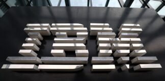 Акции IBM обвалились на 13% после того, как искусственный интеллект научили обновлять COBOL