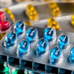 Кабмин усилил контроль цен на лекарства и добавил дешевые аналоги в е-рецепт