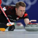 Едва не устроили драку: на Олимпиаде матч по керлингу обернулся нецензурным скандалом (видео)