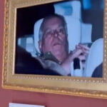 Пранкеры высмеяли бывшего принца Эндрю, засветив его «позорную» фотографию в Лувре