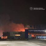 Разрушенные торговые центры и многоэтажки: последствия атаки РФ в Харькове, Запорожье и Киеве