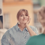 Муж Елены Кравец довел ее до слез прямо на сцене: что он сделал (видео)