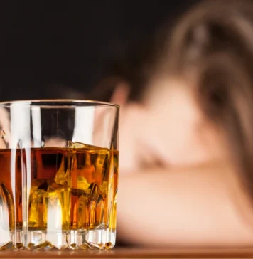 Суддю та експосадовицю Каланчацького суду на Херсонщині можуть звільнити за пияцтво на роботі