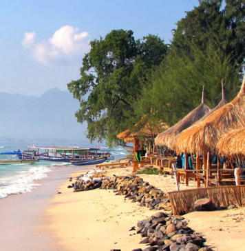 Одно сплошное болото: мужчина показал, во что превратился популярный курорт (фото)