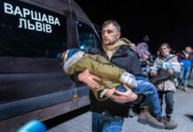 Польша меняет правила предоставления помощи украинским беженцам: что известно