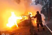 У Херсоні росіяни повторно атакували рятувальників під час роботи (фото)