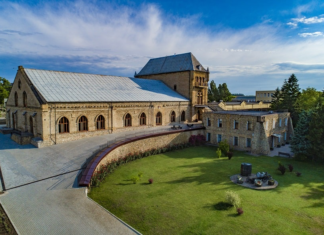 Росіяни повністю знищили виноробню князя Трубецького на Херсонщині