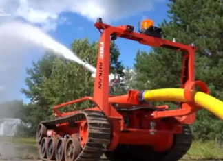 На Херсонщині рятувальники тестують роботизований комплекс для гасіння пожеж (відео)