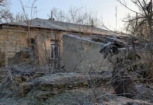 Війська РФ обстріляли Степанівку, пошкоджений будинок. ФОТО